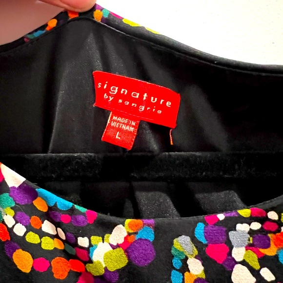 Signature by sangria black and colorful flowers - Picture 1 of 3